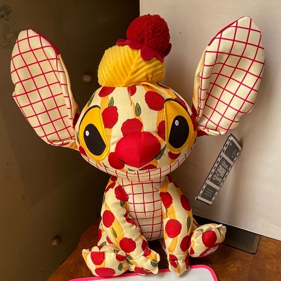 DISNEY Other - STITCH CRASHES SERIES PLUSH LADY AND THE TRAMP